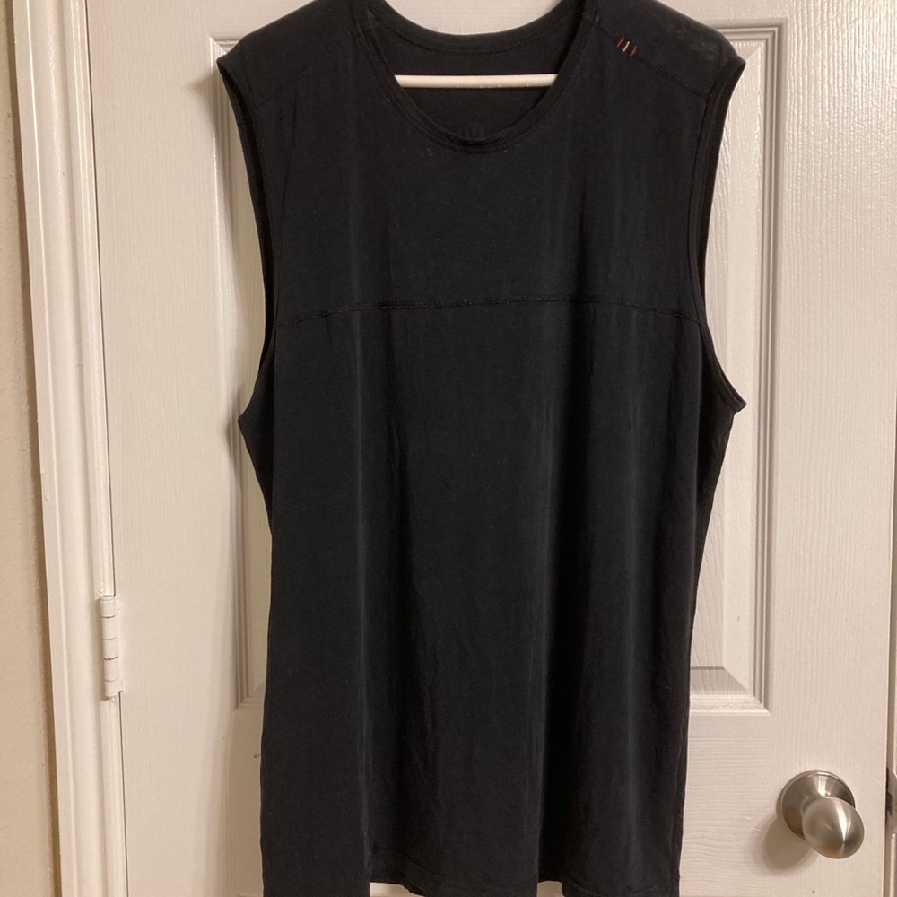 Lululemon Mens Sleeveless Shirt